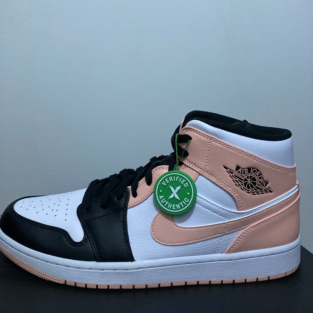 Jordan one mid arctic orange